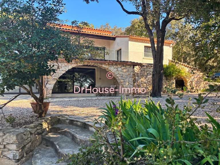 Villa Saint-Mathieu-de-Tréviers - 4 chambres - 235m²