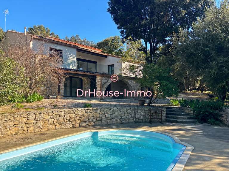 Villa Saint-Mathieu-de-Tréviers - 4 chambres - 235m²