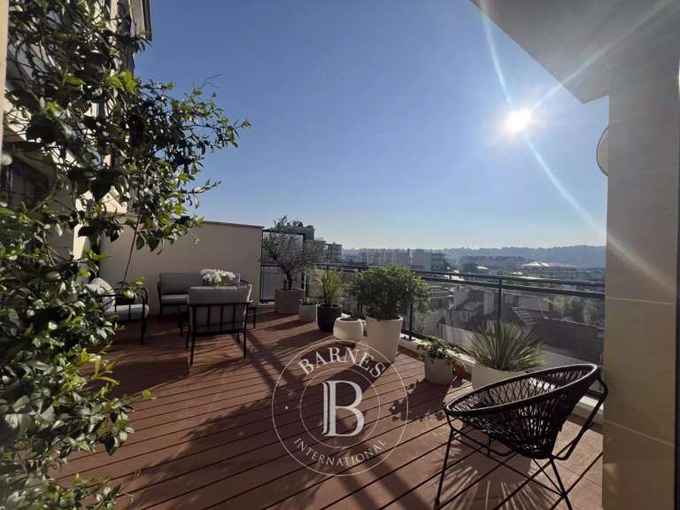 Apartment Saint-Maur-des-Fossés - 3 bedrooms - 142m²