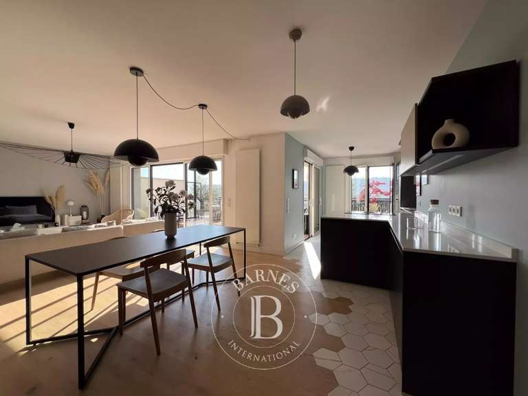 Apartment Saint-Maur-des-Fossés - 3 bedrooms - 142m²
