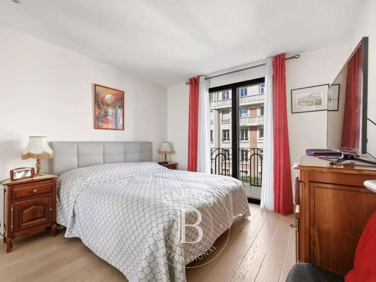 Appartement Saint-Maur-des-Fossés - 2 chambres - 80m²