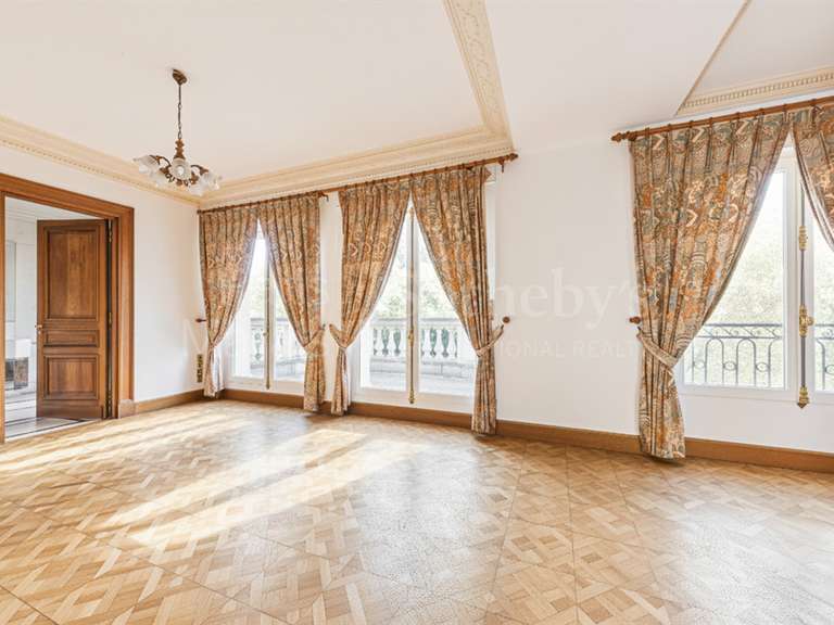 Maison Saint-Maur-des-Fossés - 6 chambres - 1000m²