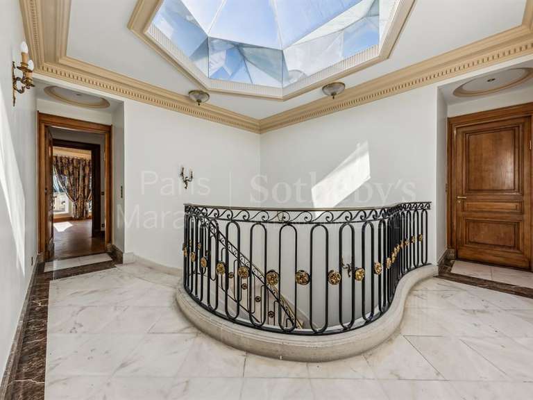 House Saint-Maur-des-Fossés - 6 bedrooms - 1000m²