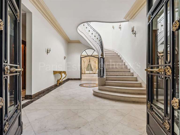 House Saint-Maur-des-Fossés - 6 bedrooms - 1000m²