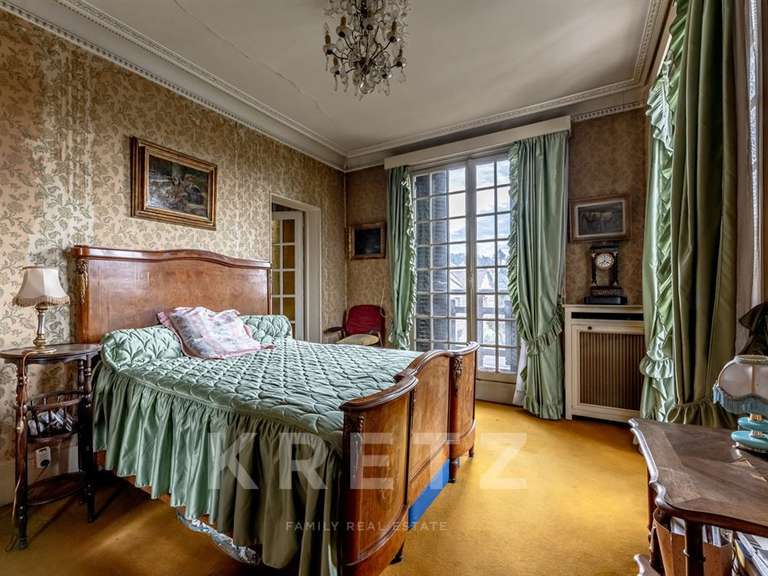 Maison Saint-Maur-des-Fossés - 6 chambres - 304m²