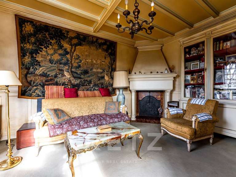 Maison Saint-Maur-des-Fossés - 6 chambres - 304m²