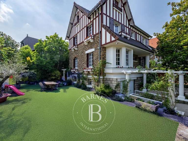 House Saint-Maur-des-Fossés - 4 bedrooms - 218m²