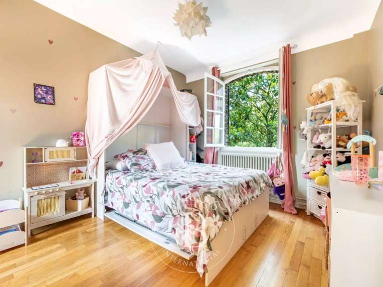 House Saint-Maur-des-Fossés - 4 bedrooms - 218m²