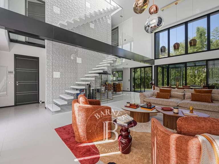 Maison Saint-Maur-des-Fossés - 4 chambres - 196m²