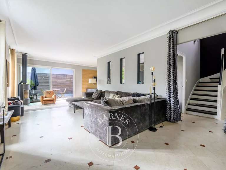 House Saint-Maur-des-Fossés - 5 bedrooms - 220m²