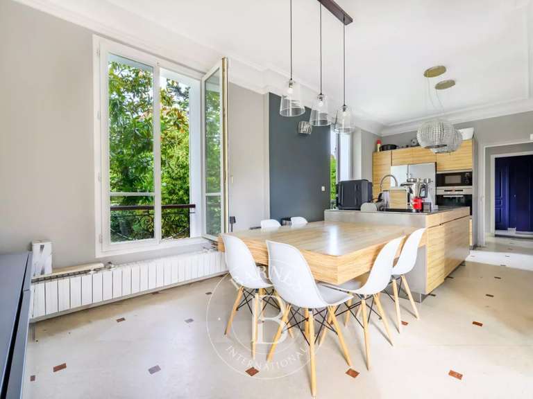 House Saint-Maur-des-Fossés - 5 bedrooms - 220m²