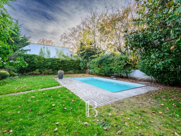 House Saint-Maur-des-Fossés - 3 bedrooms - 609m²