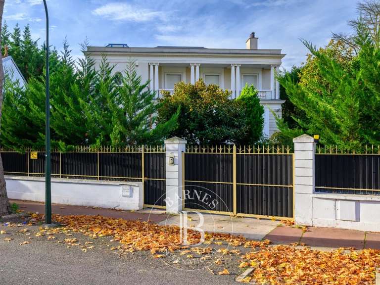 House Saint-Maur-des-Fossés - 3 bedrooms - 609m²