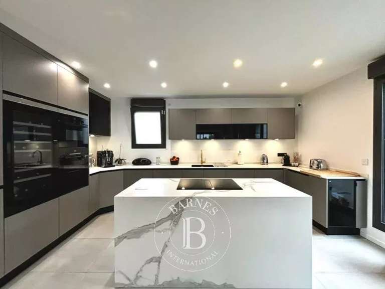 House Saint-Maur-des-Fossés - 4 bedrooms - 190m²