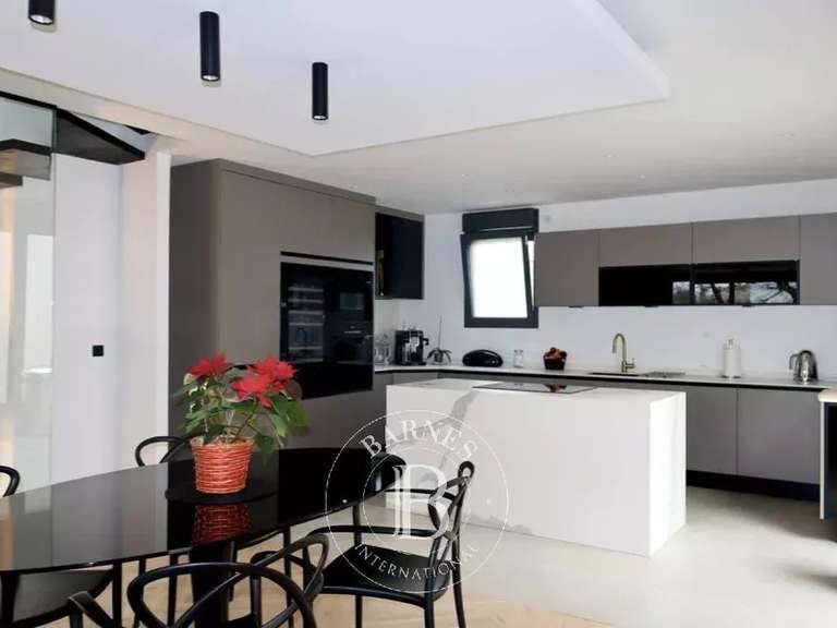 House Saint-Maur-des-Fossés - 4 bedrooms - 190m²