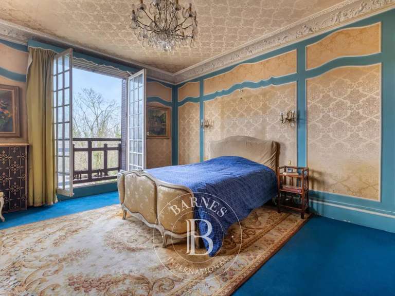 House Saint-Maur-des-Fossés - 4 bedrooms - 304m²