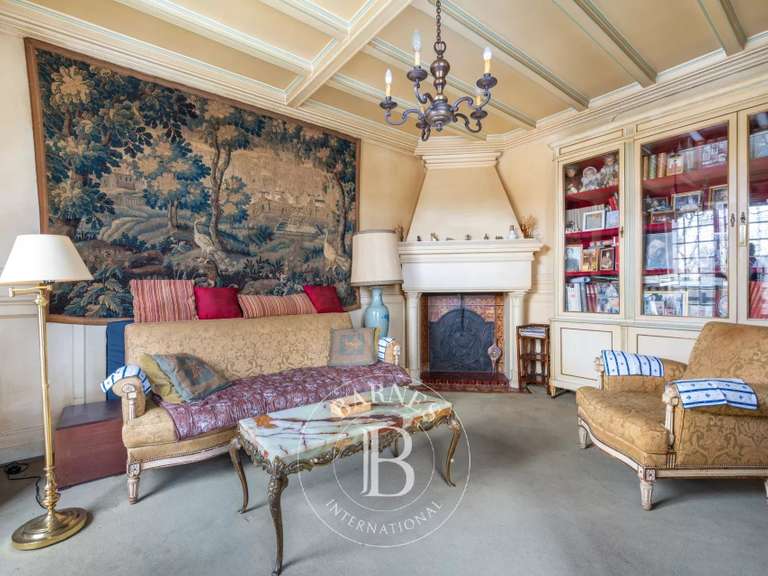 House Saint-Maur-des-Fossés - 4 bedrooms - 304m²