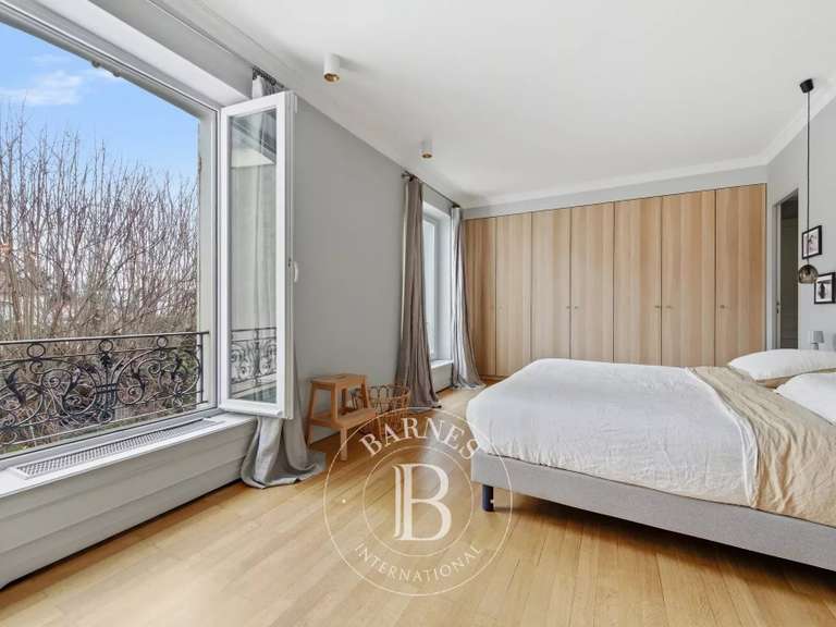 Maison Saint-Maur-des-Fossés - 4 chambres - 236m²