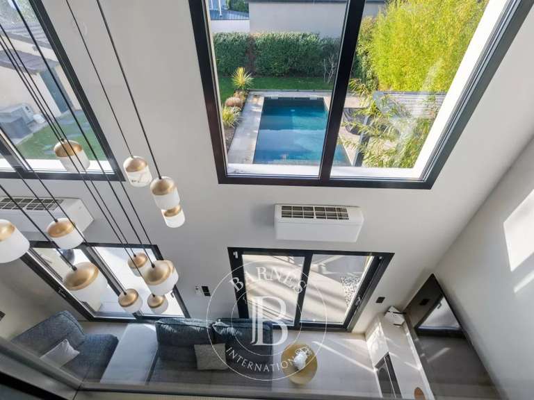 Maison Saint-Maur-des-Fossés - 6 chambres - 235m²