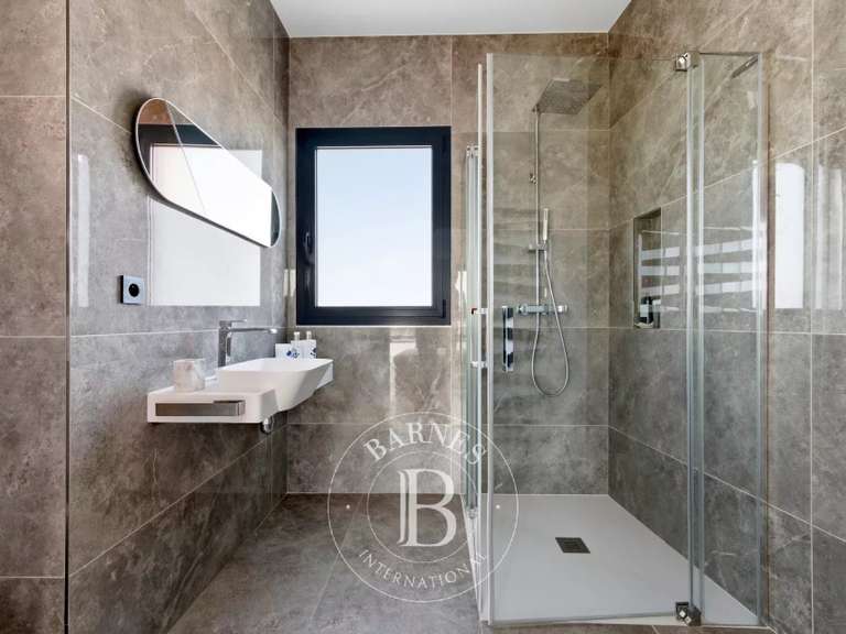 Maison Saint-Maur-des-Fossés - 6 chambres - 235m²