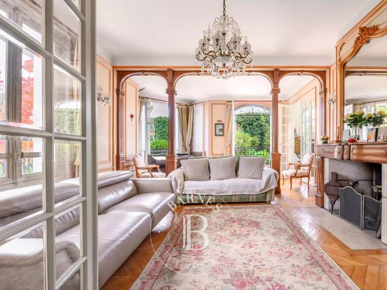 Maison Saint-Maur-des-Fossés - 5 chambres - 279m²