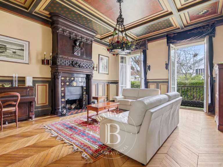 House Saint-Maur-des-Fossés - 6 bedrooms - 578m²