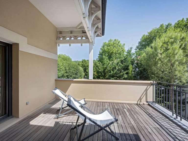 Maison Saint-Maur-des-Fossés - 5 chambres - 298m²