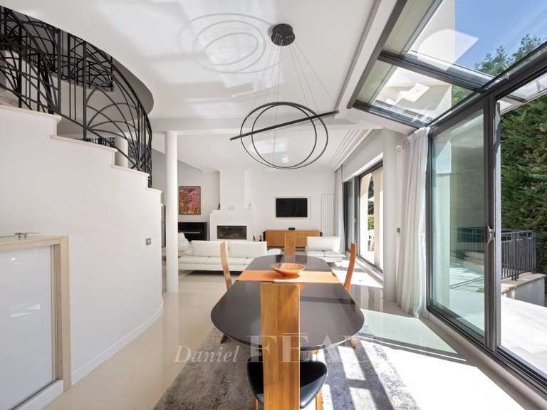 Maison Saint-Maur-des-Fossés - 5 chambres - 298m²