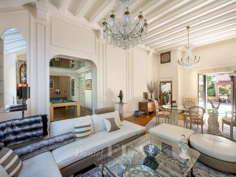 Maison Saint-Maur-des-Fossés - 7 chambres - 436m²