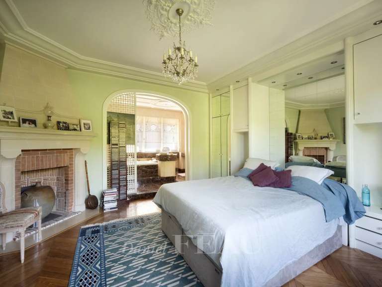 Maison Saint-Maur-des-Fossés - 7 chambres - 436m²