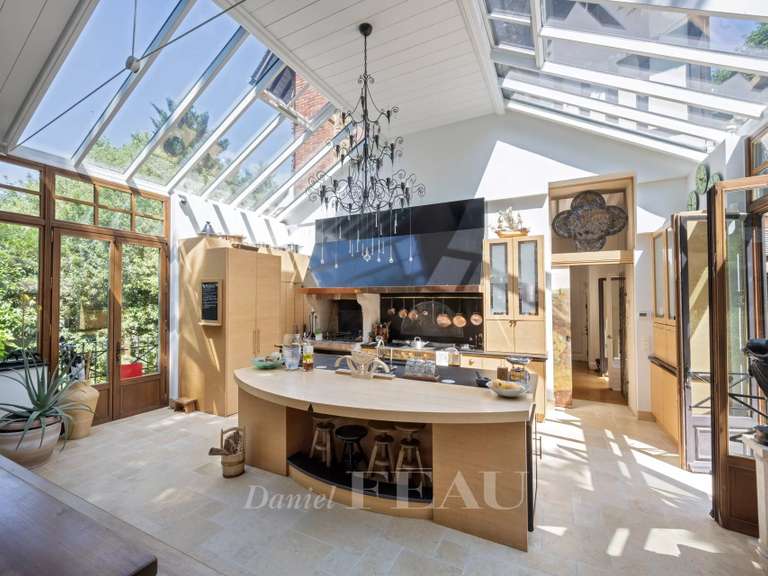 Maison Saint-Maur-des-Fossés - 7 chambres - 436m²