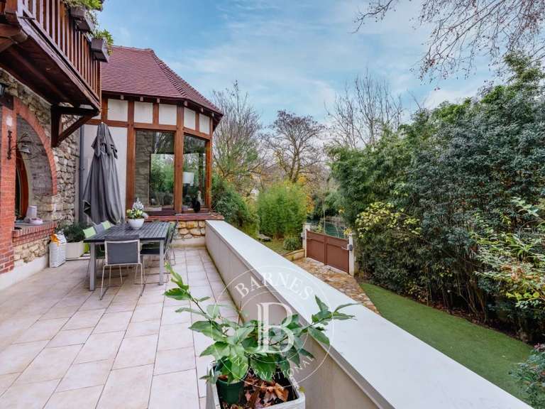 Maison Saint-Maur-des-Fossés - 4 chambres - 183m²