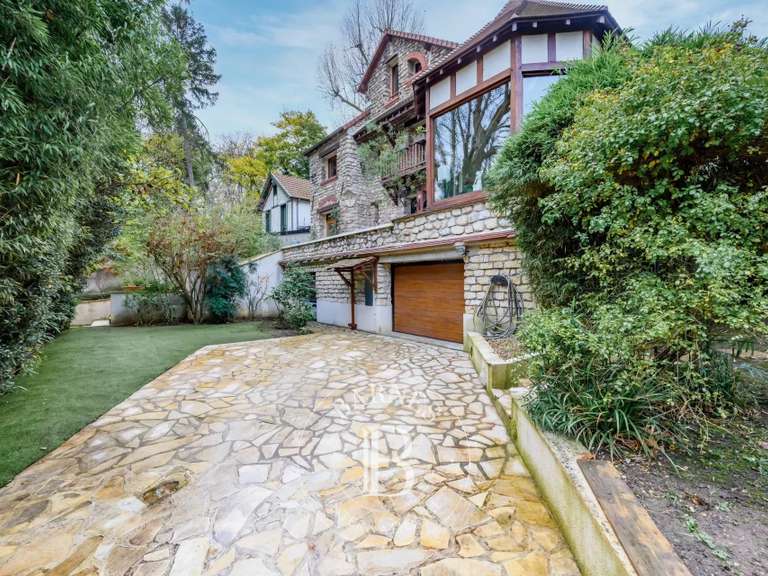 Maison Saint-Maur-des-Fossés - 4 chambres - 183m²