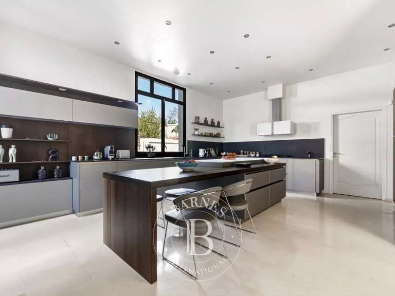 Maison Saint-Maur-des-Fossés - 7 chambres - 350m²