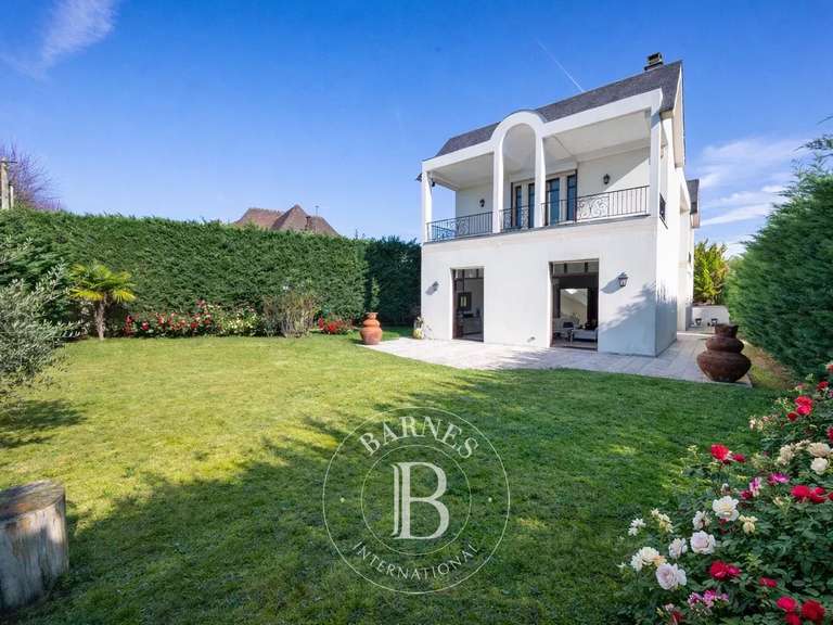 Maison Saint-Maur-des-Fossés - 7 chambres - 350m²