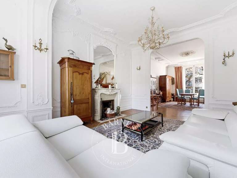 Maison Saint-Maur-des-Fossés - 7 chambres - 364m²