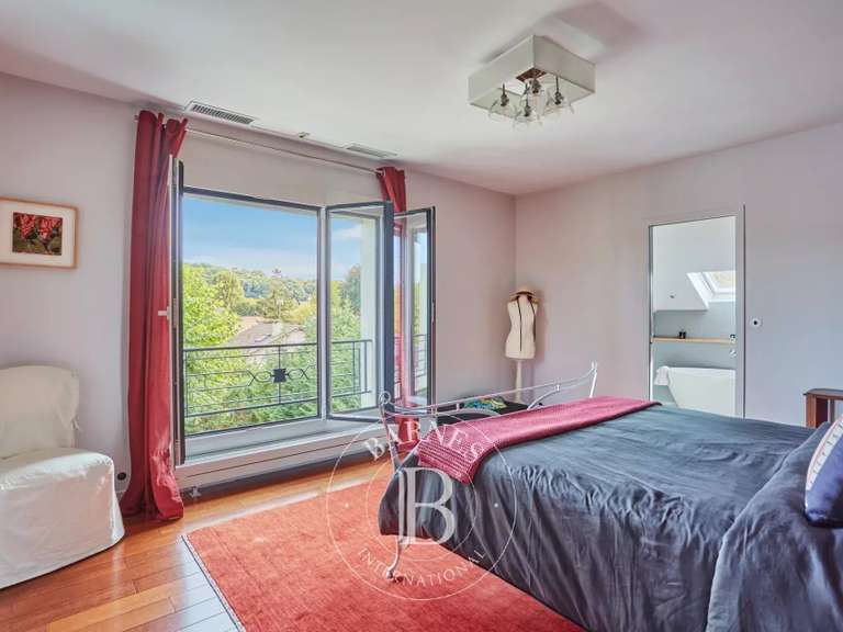 Maison Saint-Maur-des-Fossés - 5 chambres - 525m²