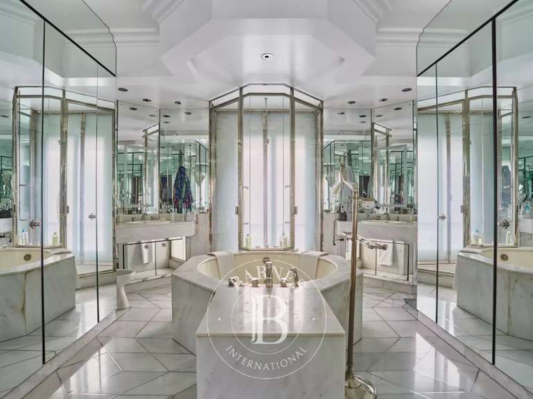 Maison Saint-Maur-des-Fossés - 5 chambres - 525m²