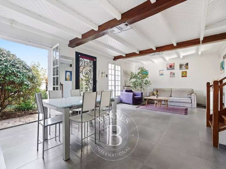 Maison Saint-Maur-des-Fossés - 5 chambres - 168m²