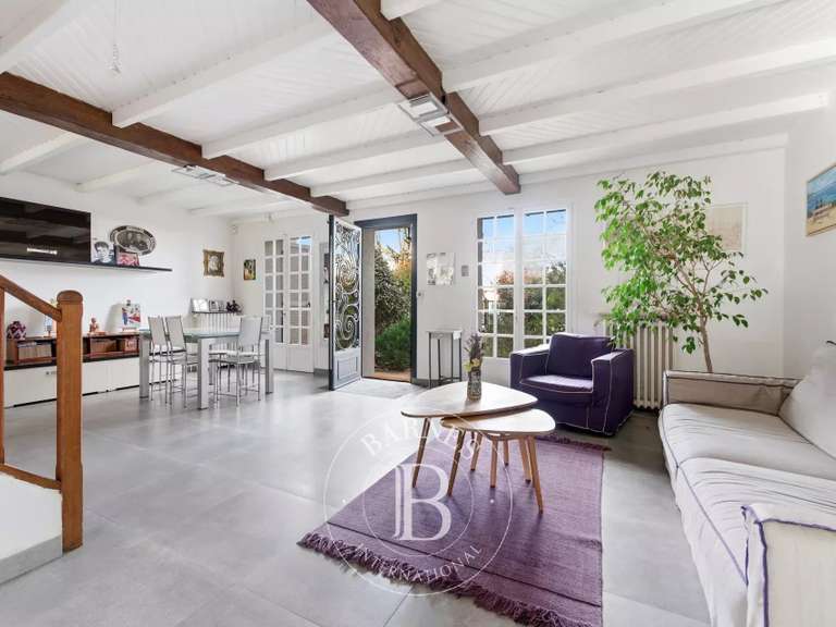 Maison Saint-Maur-des-Fossés - 5 chambres - 168m²