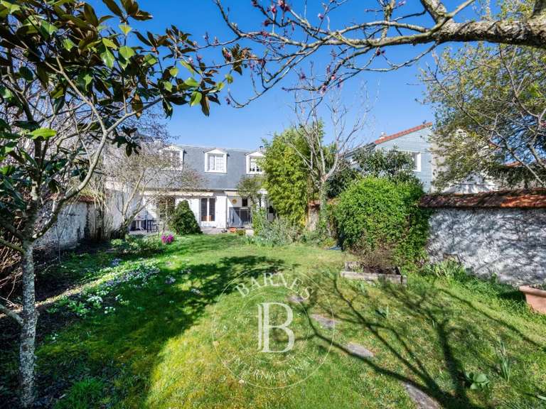 Maison Saint-Maur-des-Fossés - 5 chambres - 168m²