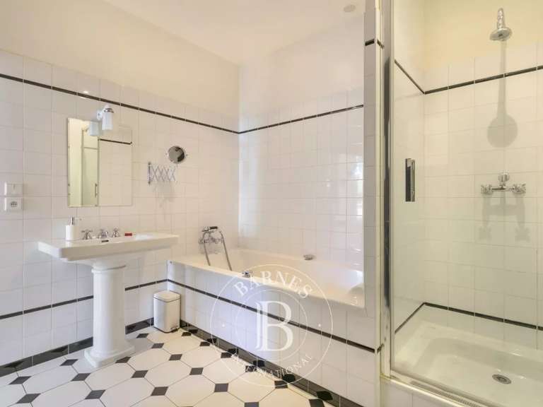 Maison Saint-Maur-des-Fossés - 4 chambres - 214m²