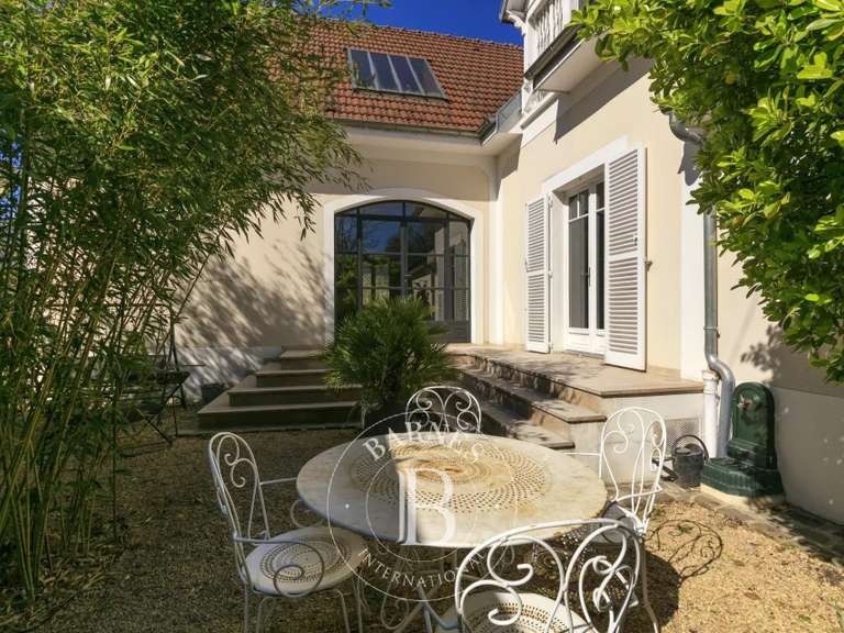 Maison Saint-Maur-des-Fossés - 4 chambres - 214m²