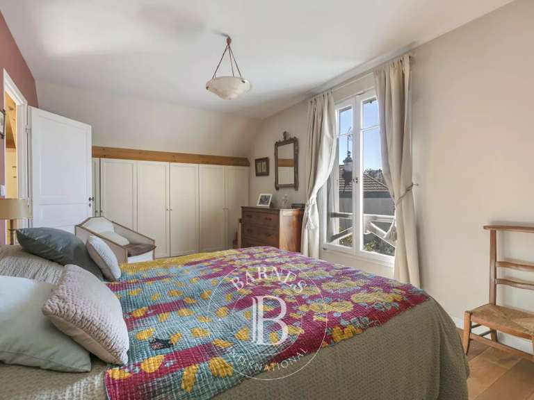 Maison Saint-Maur-des-Fossés - 4 chambres - 214m²