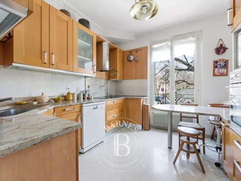 Maison Saint-Maur-des-Fossés - 4 chambres - 212m²