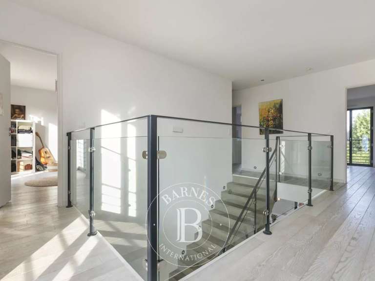 Maison Saint-Maur-des-Fossés - 5 chambres - 378m²