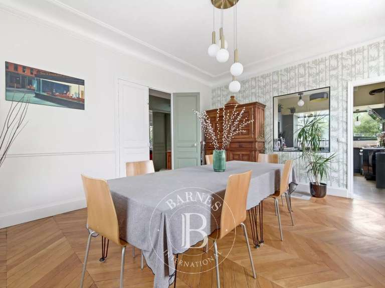 Maison Saint-Maur-des-Fossés - 6 chambres - 317m²