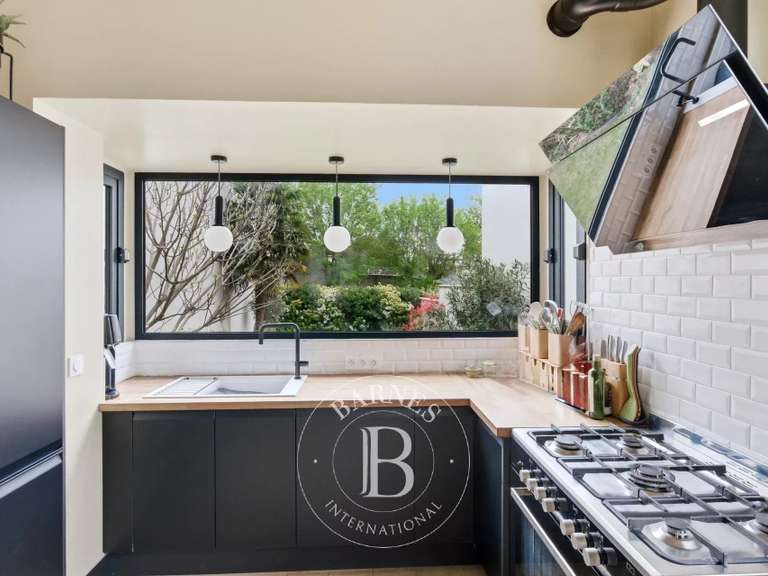 Maison Saint-Maur-des-Fossés - 6 chambres - 317m²