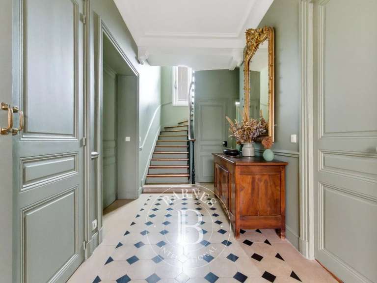 Maison Saint-Maur-des-Fossés - 6 chambres - 317m²