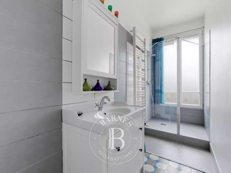 Maison Saint-Maur-des-Fossés - 6 chambres - 317m²